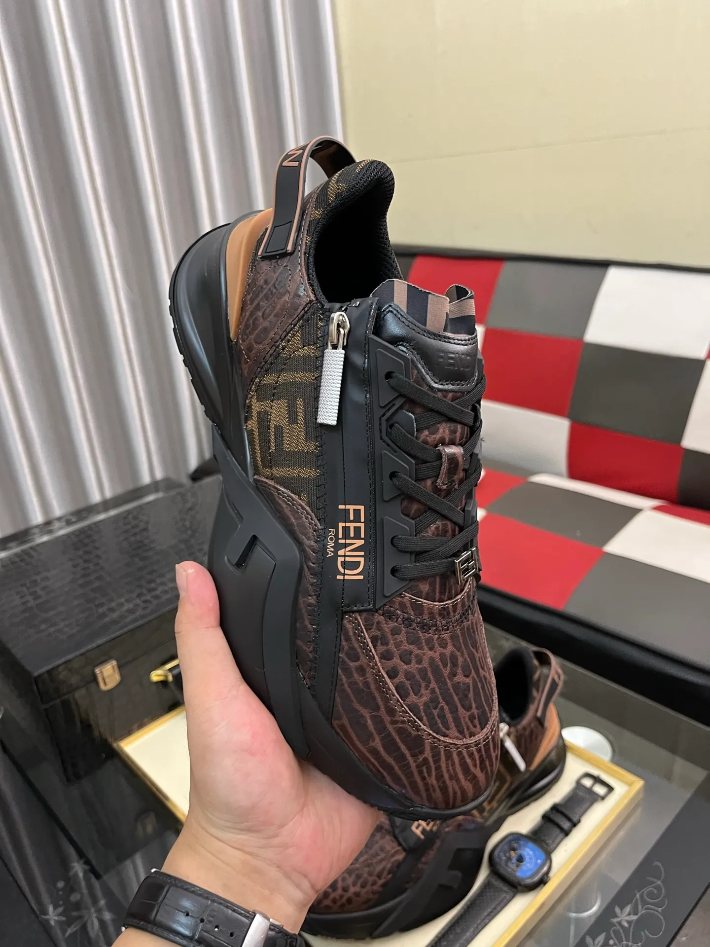 Men's shoes 💰620⌚️⌚️ FEND* — Fendi Flow men's casual sneakers, with elastic straps, side zippers, and corrugated soles engraved with F. Embossed Fendi Flow lettering on the heel. Made of technical fabric and a mix of blue and genuine leather. Decorated with Lycra® details. FF graphic tongue. Ultra-light and wear-resistant EVA sole. Code number: 38-44